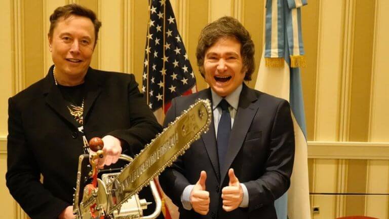 Elon Musk se distancia del “show de la motosierra” de Milei: “Le faltó empatía”