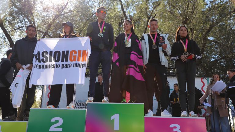 Mil atletas recorren Venado Tuerto en la Media Maratón por el cierre ambiental